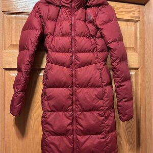 Women's Northface Rust Puffer Coat